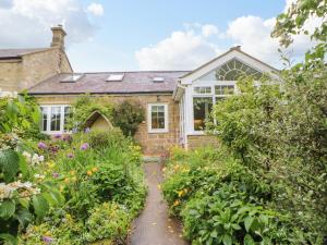 Gallery image of The Cottage, 5 Richley Terrace in Newcastle upon Tyne