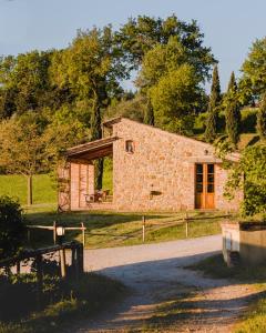 Agriturismo Il Serraglio外面的花园