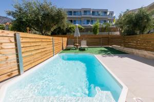 Gallery image of Resol Hotel in Balíon +59 photos