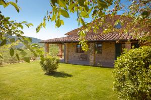 Agriturismo Il Serraglio外面的花园