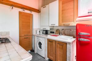 Kuchyň nebo kuchyňský kout v ubytování Nearby 5Terre Authentic Apartment