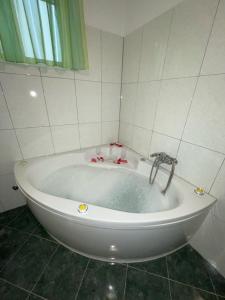 Łazienka w obiekcie Apartman Varea