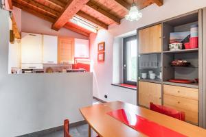 Kuchyň nebo kuchyňský kout v ubytování Nearby 5Terre Authentic Apartment