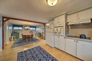 Gallery image of Pet-Friendly Togus Pond Home Kayak and Canoe! in Augusta +22 photos