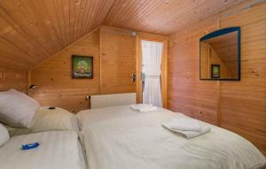 Postel nebo postele na pokoji v ubytování Holiday home in Kupa - Gorski Kotar 31182