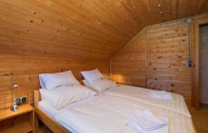 Postel nebo postele na pokoji v ubytování Holiday home in Kupa - Gorski Kotar 31182