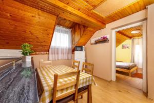 Fotografia z galérie ubytovania Familia nyaraló 24 v destinácii Balatonkeresztúr