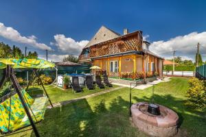 Fotografia z galérie ubytovania Familia nyaraló 24 v destinácii Balatonkeresztúr