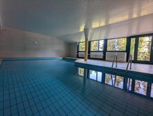 Bazén v ubytování Pool - Sauna - 150m Skilift - Bikepark - Zentrum - Loft Lorenz nebo v jeho okolí