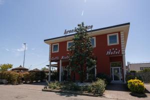 Budova, kde se hotel nachází