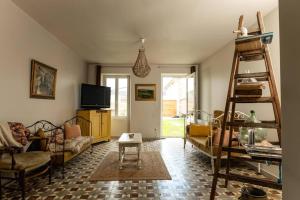 Gallery image of Countryhome at winery Chateau Camponac in Bourg-sur-Gironde