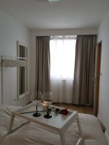Posteľ alebo postele v izbe v ubytovaní Zagreb4you Apartments