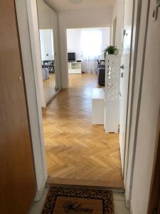 Zdjęcie z galerii obiektu Apartment Świętojerska w Warszawie