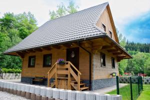 The building in which az apartmanházakat is located