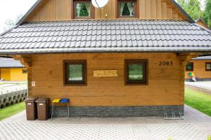 The building in which az apartmanházakat is located