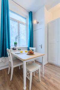 Fotografie z fotogalerie ubytování Lovely Bail - Studio au calme - WIFI v destinaci Douai