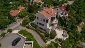 Letecký snímek ubytování Apartmani Ivana