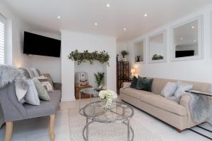 Gallery image of Gloucester Place Townhouse and Apartment Hot Tub! in Cheltenham