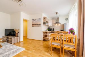 Kuchyň nebo kuchyňský kout v ubytování Tallinna mnt 2, Apartment 3