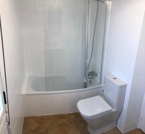 Koupelna v ubytování La Casita de El Montan Baja + 5 fotografií