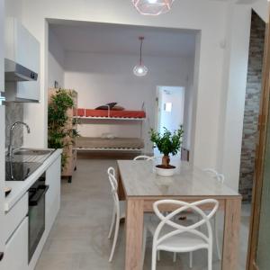 Kuchnia lub aneks kuchenny w obiekcie Casa Angelina Summer