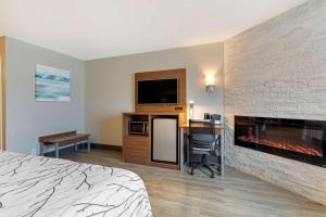 Hotel LeBlanc Best Western Signature Collection的厨房或小厨房