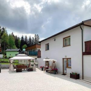 Budova, v ktorej sa apartmánový hotel nachádza