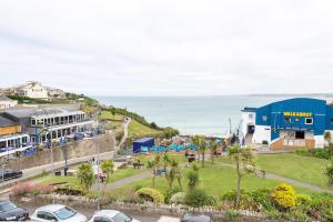 Gallery image of Sea View, Newquay Spacious house in Newquay