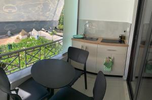 Η κουζίνα ή μικρή κουζίνα στο Kekezis Apartments