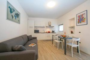Kuchyňa alebo kuchynka v ubytovaní Arco Rocks Apartments