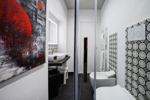 A bathroom at Domus Enea
