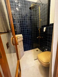 A bathroom at istifci
