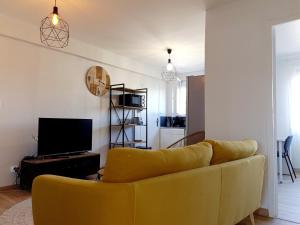 Televízia a/alebo spoločenská miestnosť v ubytovaní Le Havre Superbe appartement avec grande terrasse