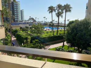 Zdjęcie z galerii obiektu Urb Playamar 1 Torremolinos 1st line Beach w mieście Torremolinos