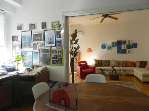 A seating area at Elegant 3BD apartment in Kolonaki
