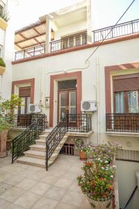 Gallery image of mascot traditional guest house in Rhodes Town
