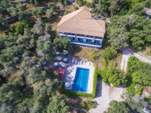 The swimming pool at or close to Amfitriti Hotel & Studios