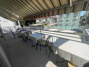 Balkón nebo terasa v ubytování Hotel moroni