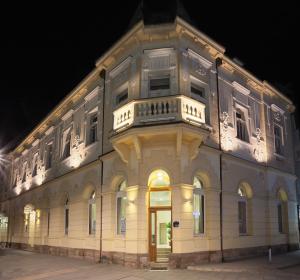 Budova, kde se hotel nachází