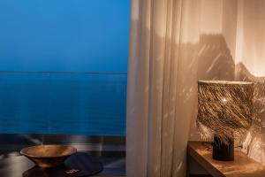 Fotografie z fotogalerie ubytování Khroma Luxury Suite 1 Beach front apartment v destinaci Hersonissos