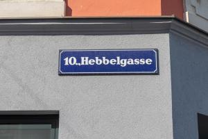 Certyfikat, podpis lub inny dokument wystawiony w obiekcie Yeshello Vienna Central Station Apartment