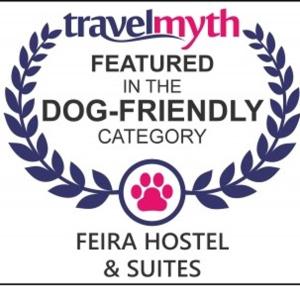 Certifikát, hodnocení, plakát nebo jiný dokument vystavený v ubytování Feira Hostel & Suites