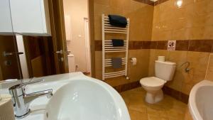 Koupelna v ubytování Korall Apartman