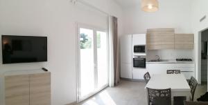 A kitchen or kitchenette at Residence Valentina int 4 - Rooftop Sea View Infinity Pool