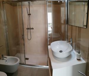A bathroom at Residence Valentina int 4 - Rooftop Sea View Infinity Pool