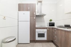 Kuchyňa alebo kuchynka v ubytovaní Modern Cozy flat in Granada's city centre 1