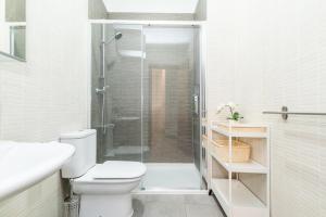 Kúpeľňa v ubytovaní Modern Cozy flat in Granada's city centre 1