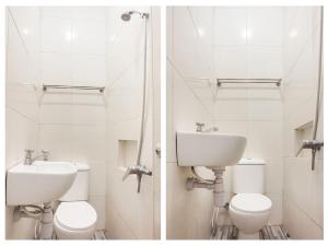 A bathroom at Super OYO 91074 Stariez Senen Syariah