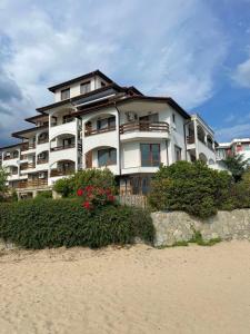 Galeriebild der Unterkunft Robinzon apartmets -Elenite in Sweti Wlas