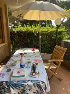 Patio lub wspólna przestrzeń na świeżym powietrzu w obiekcie ARGENTARIO… tutto da scoprire